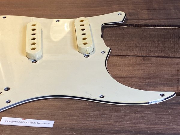 GVT Old parchment for  Strat 1962 full set pickguard and parts